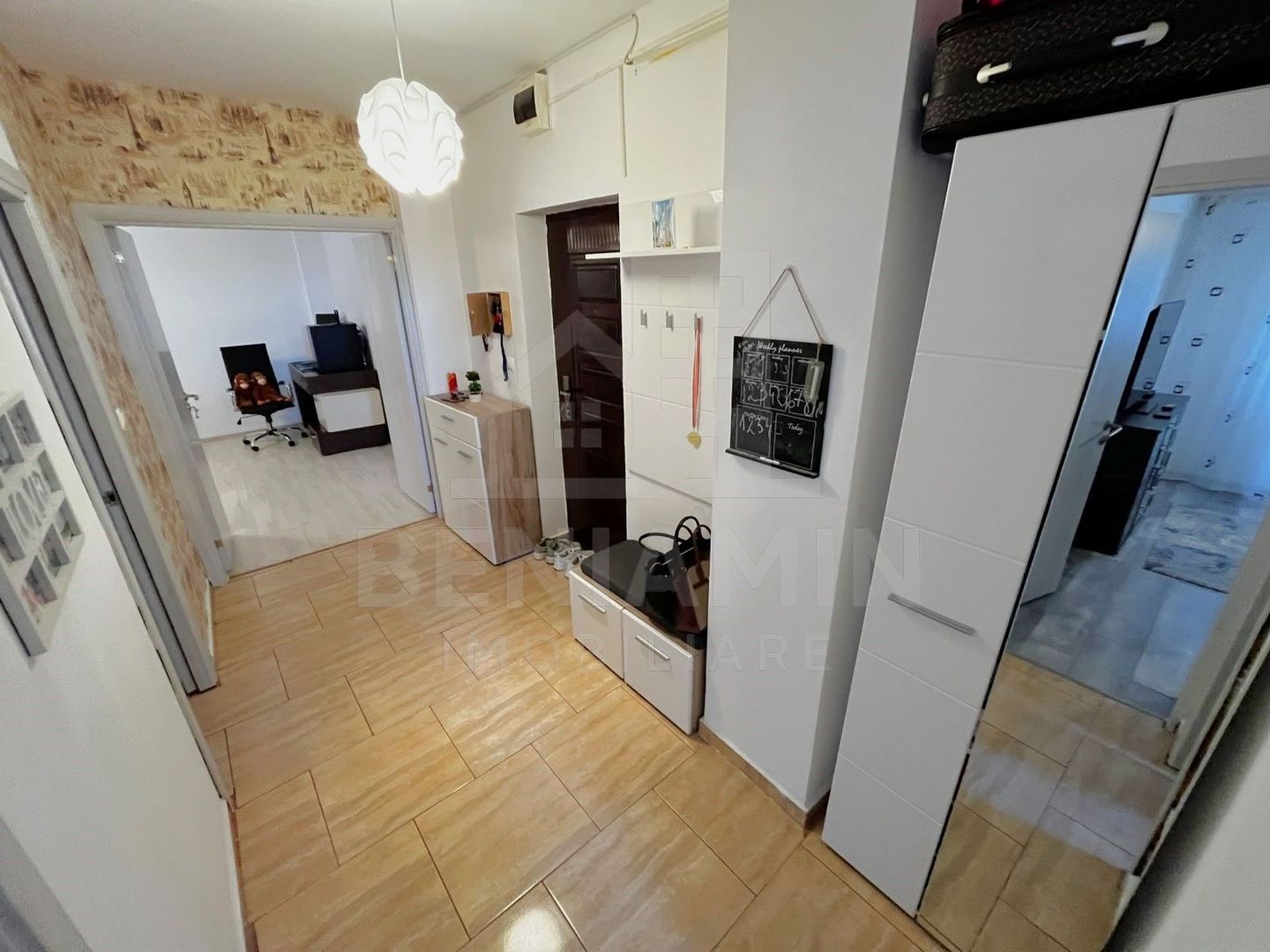 2 Camere- Decomandat-65mp-CT-Mobilat-Utilat-Loc De Parcare-Craiovita - imaginea 9