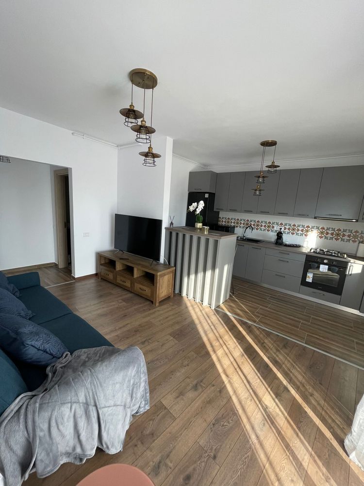 Apartament 2 camere inchiriere Grand Arena / Brancoveanu