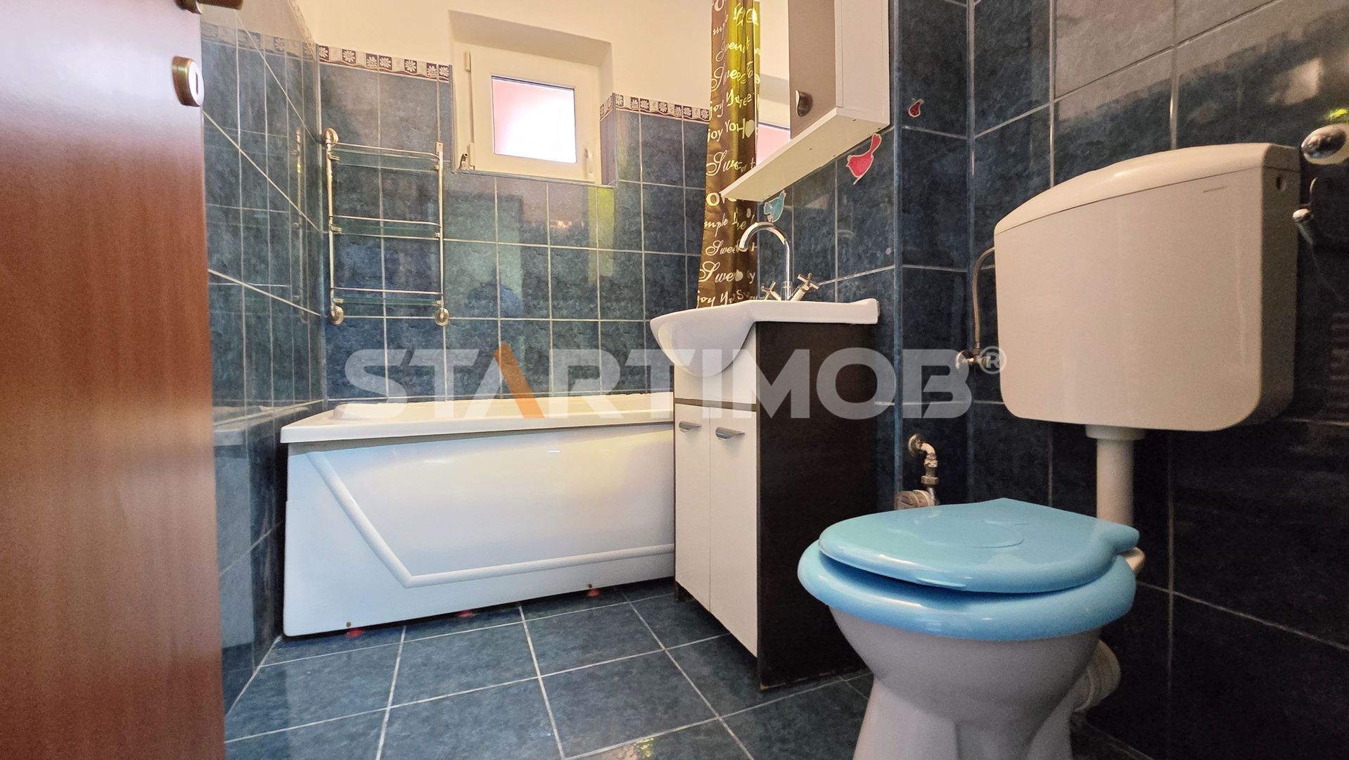 Apartament 2 camere cu parcare