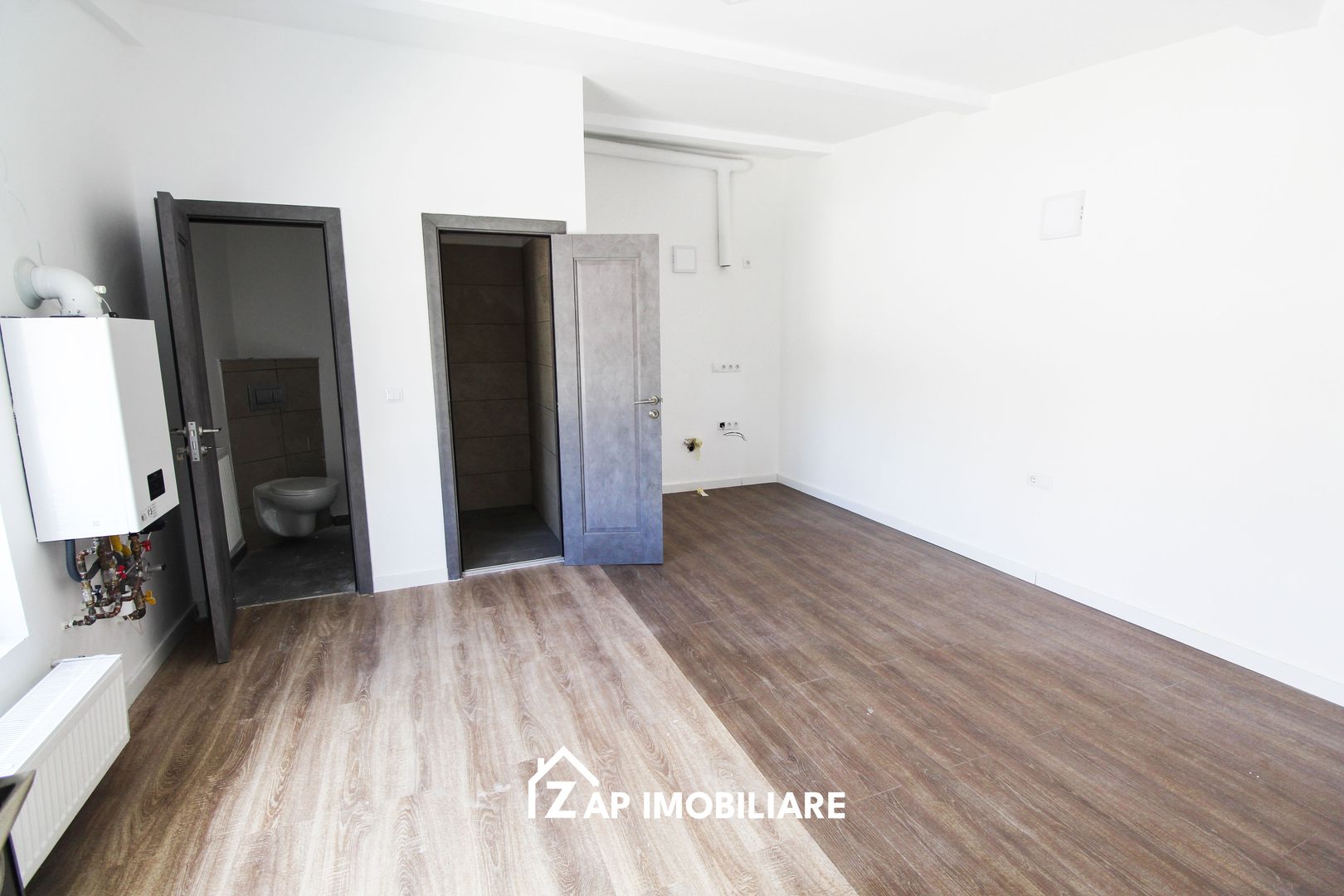 Cazare Muncitori - 5 apartamente cu baie proprie - imaginea 3