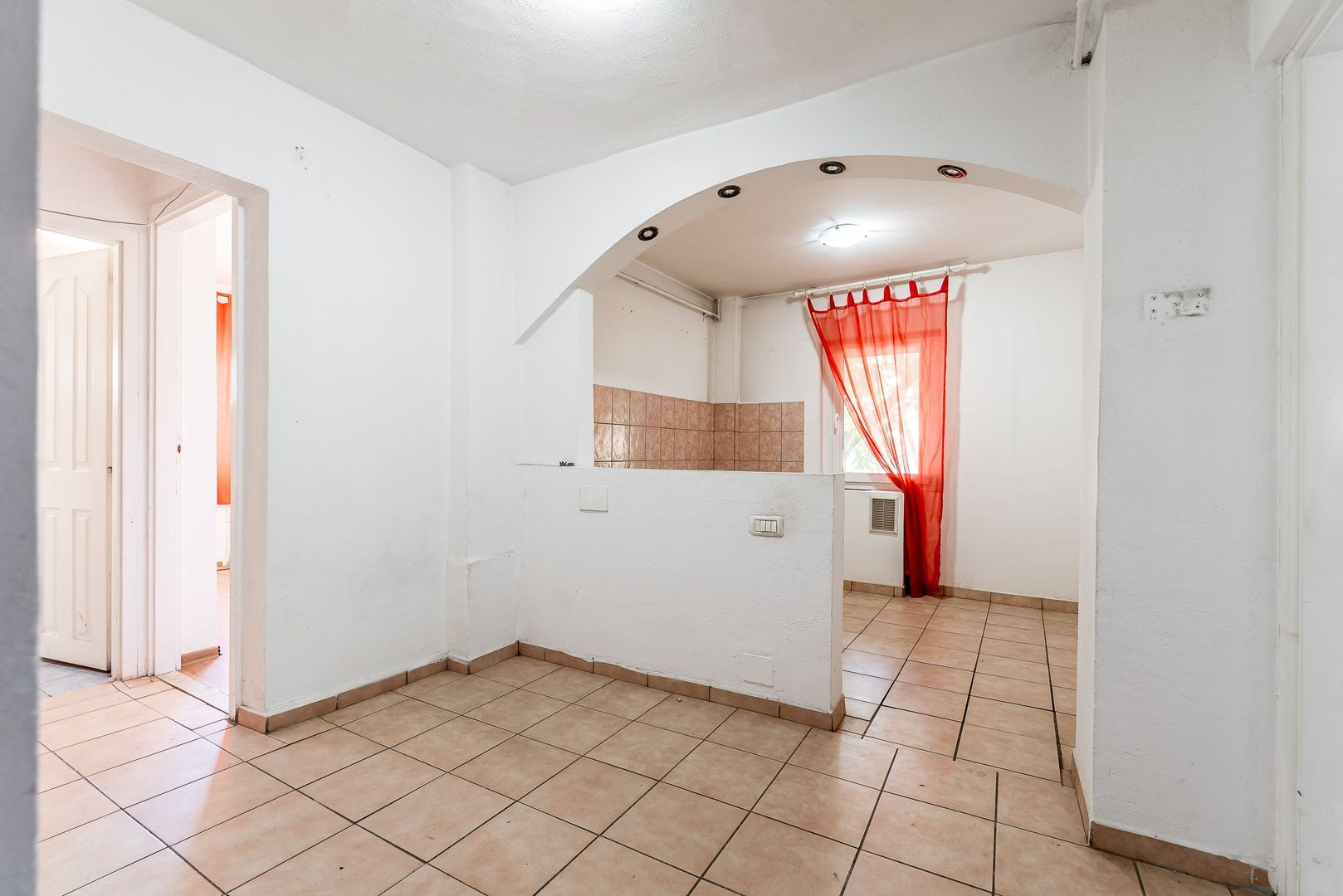 Imagine 6 - VANDUT! Apartament 2 camere, decomandat | Str Banul Maracine