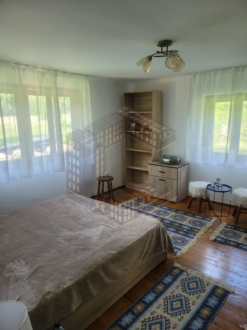 Casa individuala, renovata, teren 5 ha, Glodghilesti, Hunedoara - imaginea 4