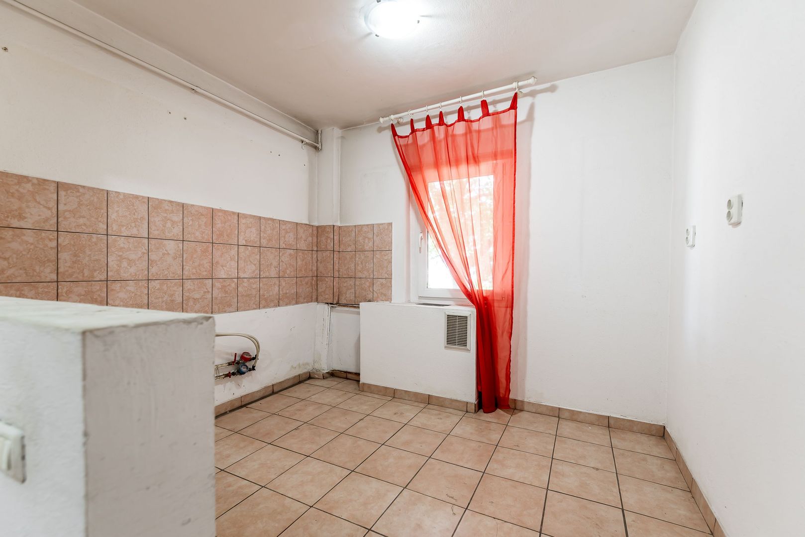 Imagine 7 - VANDUT! Apartament 2 camere, decomandat | Str Banul Maracine