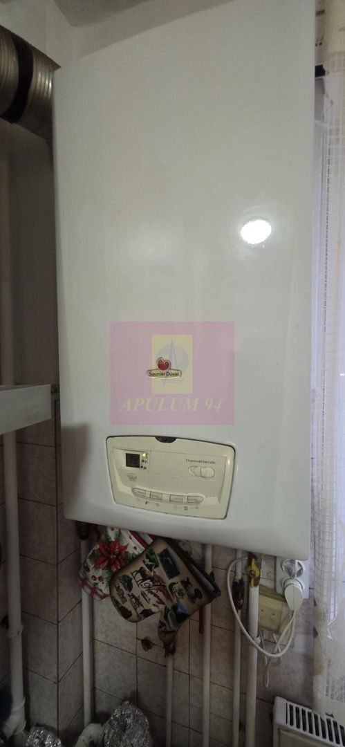 Apartament cu 3 camere de vanzare in Campina - imaginea 7