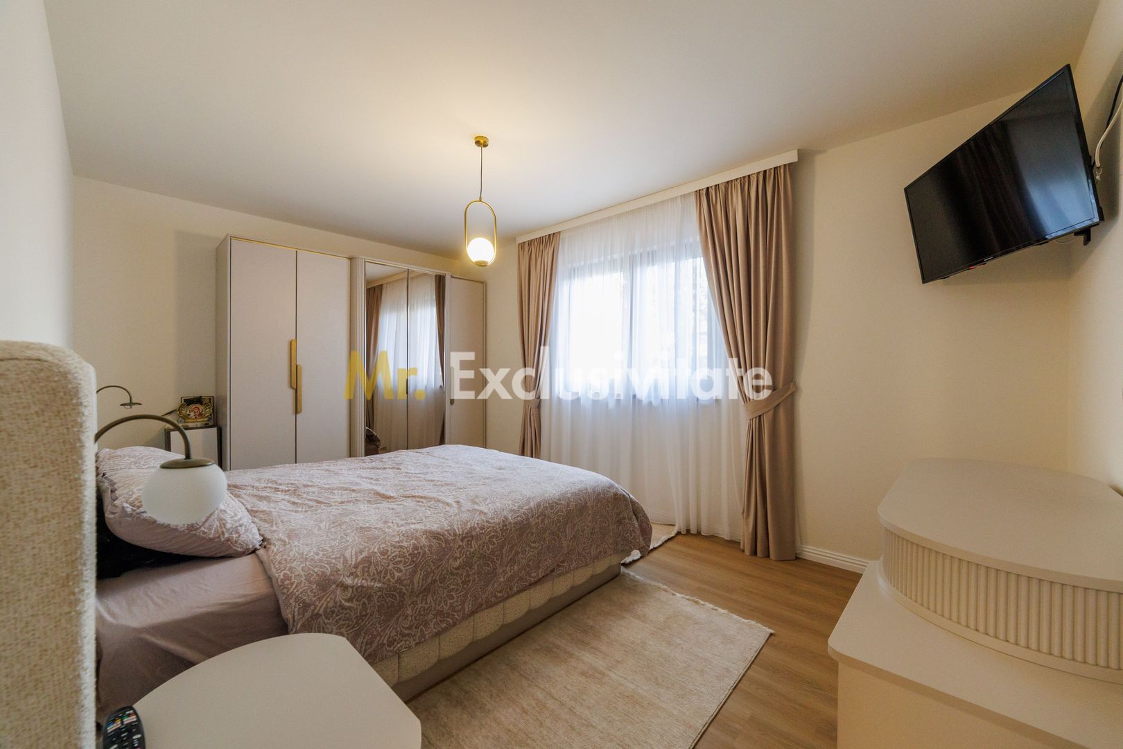 VILĂ 4 dormitoare, RENOVATĂ COMPLET 2026, Prundu, teren 937 mp - imaginea 5