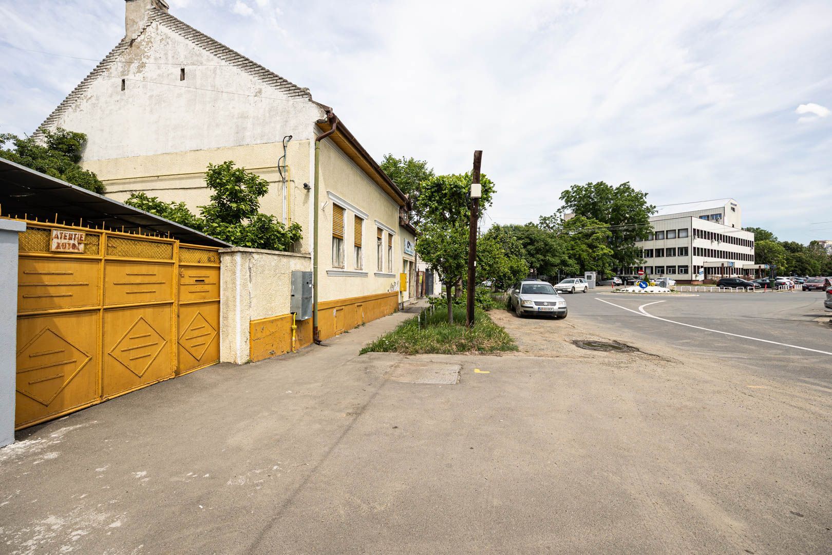 Casă cu potențial comercial,  lângă Spitalul Județean Arad.