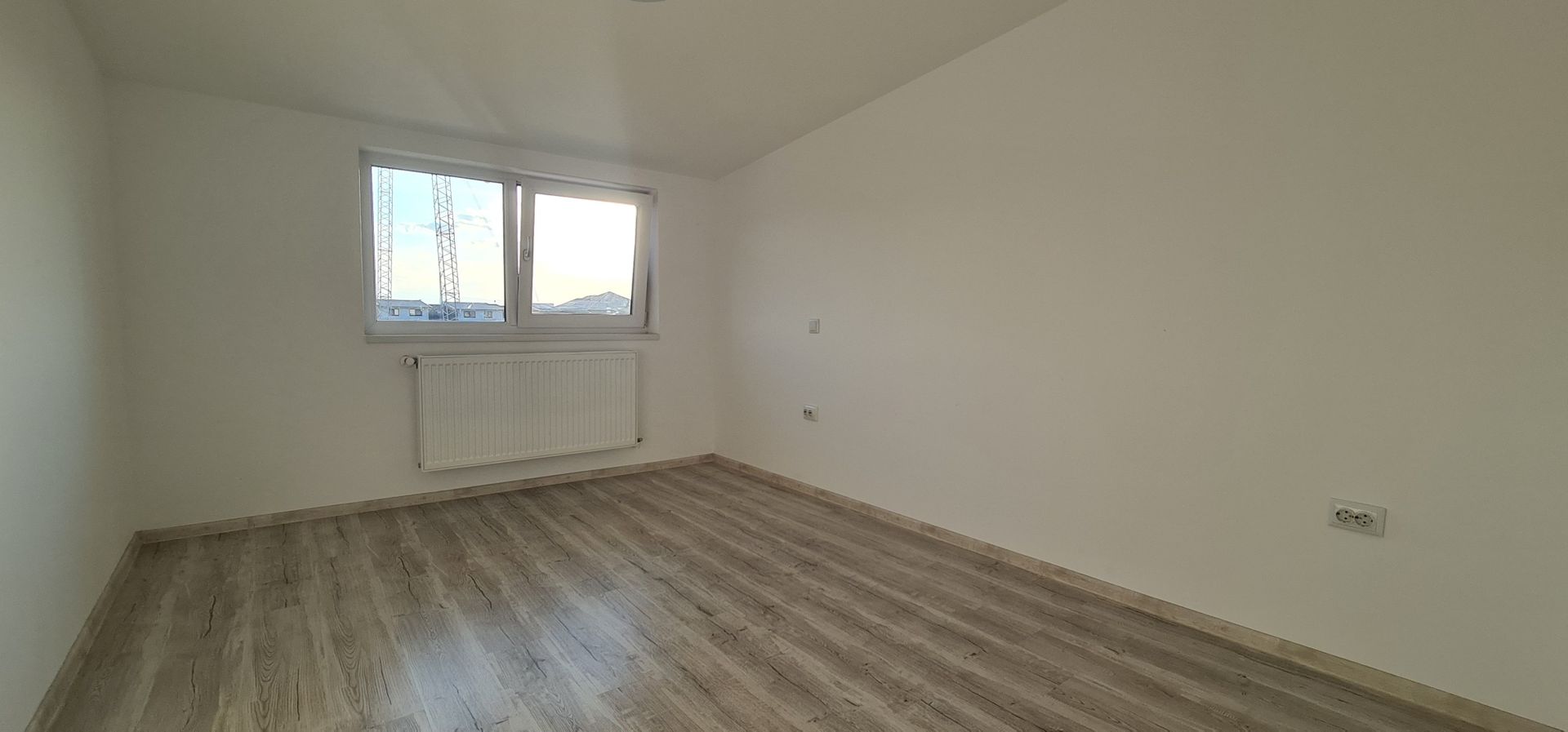 De inchiriat casa 4 camere bucatarie mobilata utilata Izvor - imaginea 6