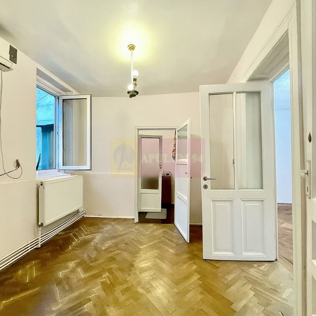 Casa în Ultracentralul Bucureștiului la preț mic (casă mică)