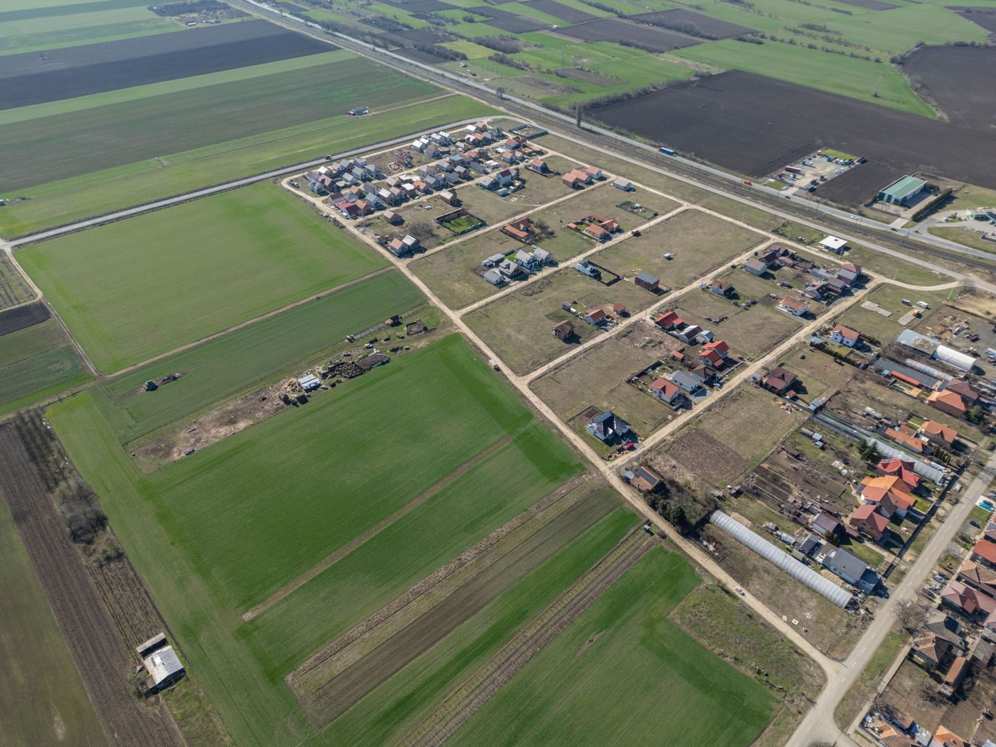 Imagine 4 - Teren 3.600 mp în Curtici, 2 fronturi stradale – La doar 20 km de Arad