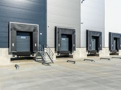 Hala industriala depozitare si productie la 2710 mp