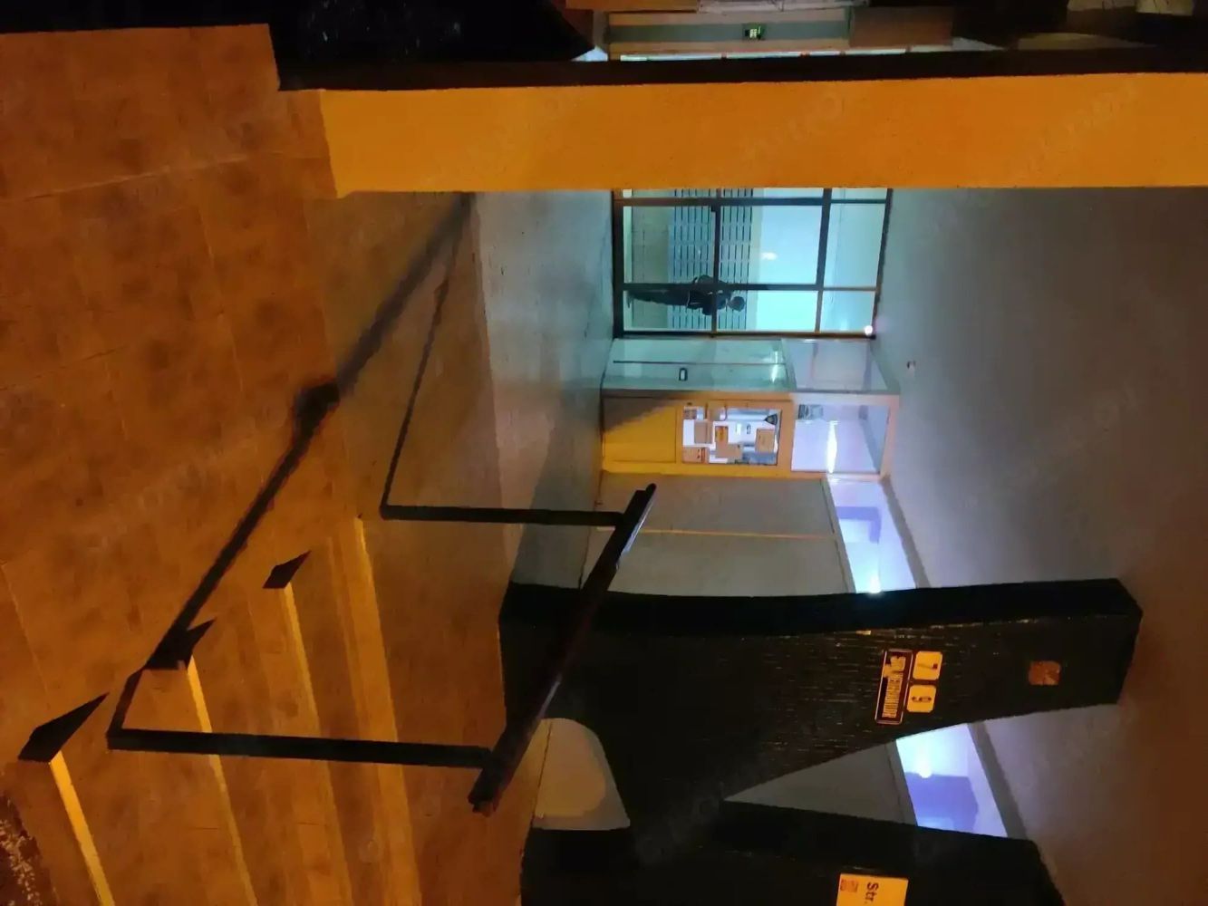 Schimb  vand garsoniera langa metrou cu apartament, Sector 6 București