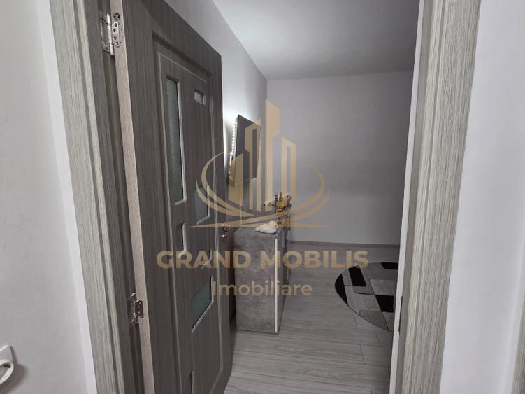 Apartament 3 camere, etaj 2, balcon închis, Calea Șagului - imaginea 5