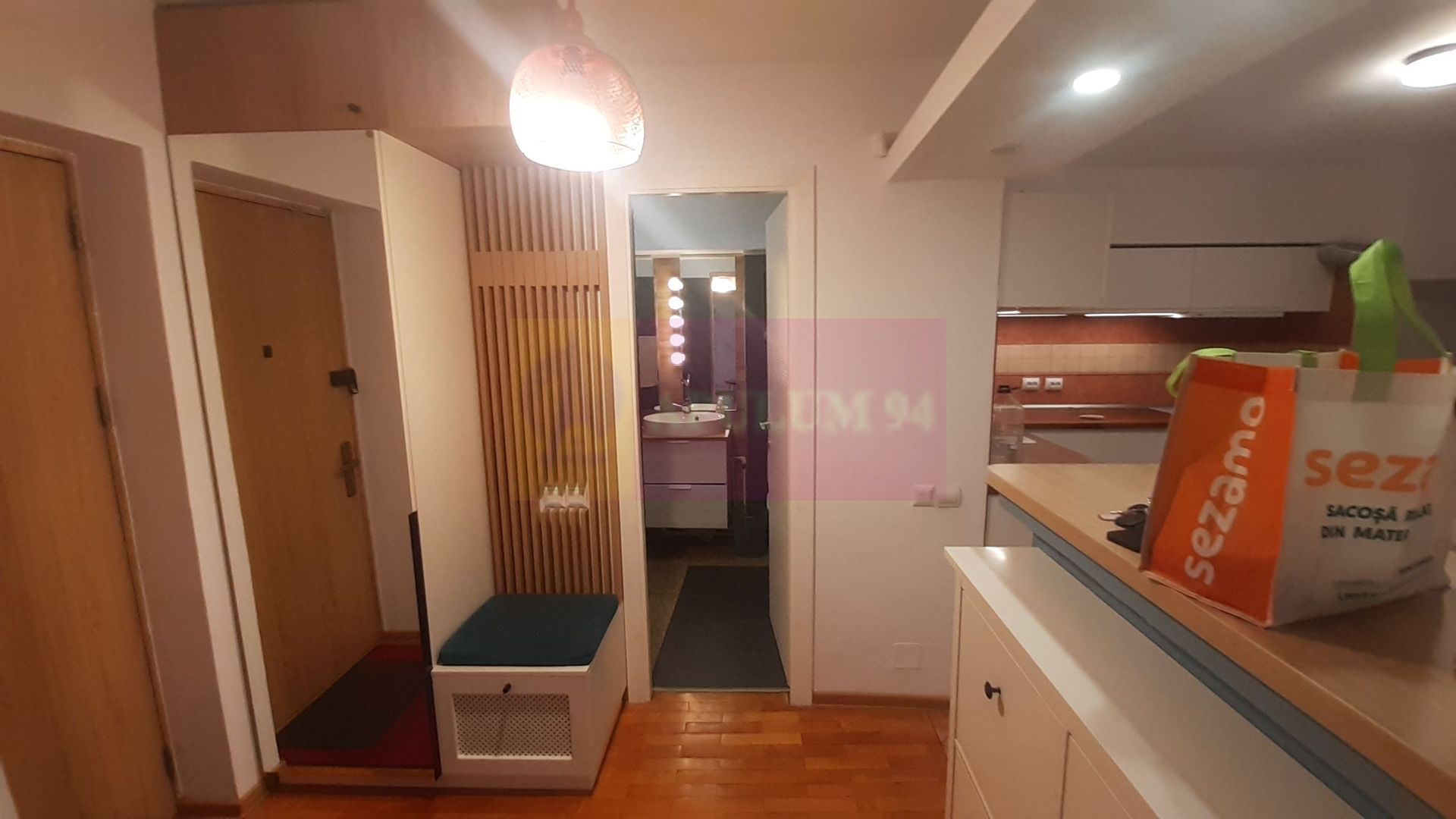 Apartament 3 Camere - Un Cămin Chic Ultracentral la Piața Romană