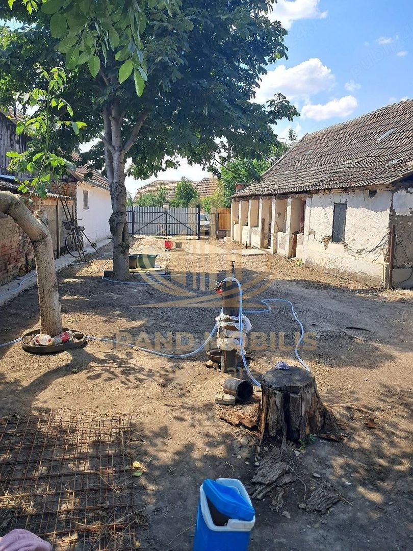 Teren 1.200 mp | Casă Demolabilă | Central | Dudeștii Vechi