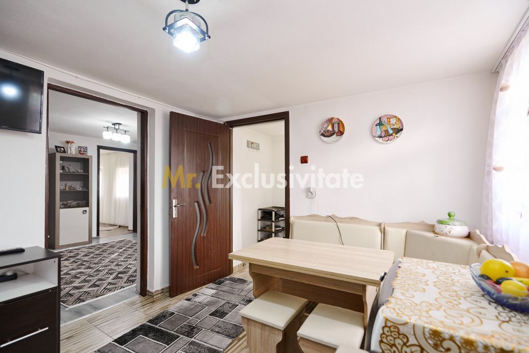 Casa  + anexa în Com.  Petresti, Sat Gherghesti - Dambovița - imaginea 9