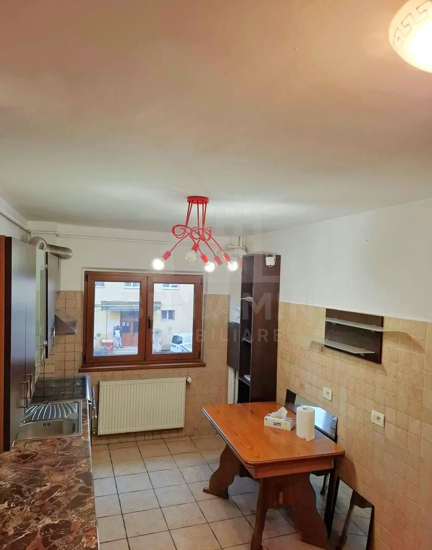 4 Camere - 80mp Etaj 1 Centrala - Loc de Parcare -  Zona Triaj-Harman - imaginea 10