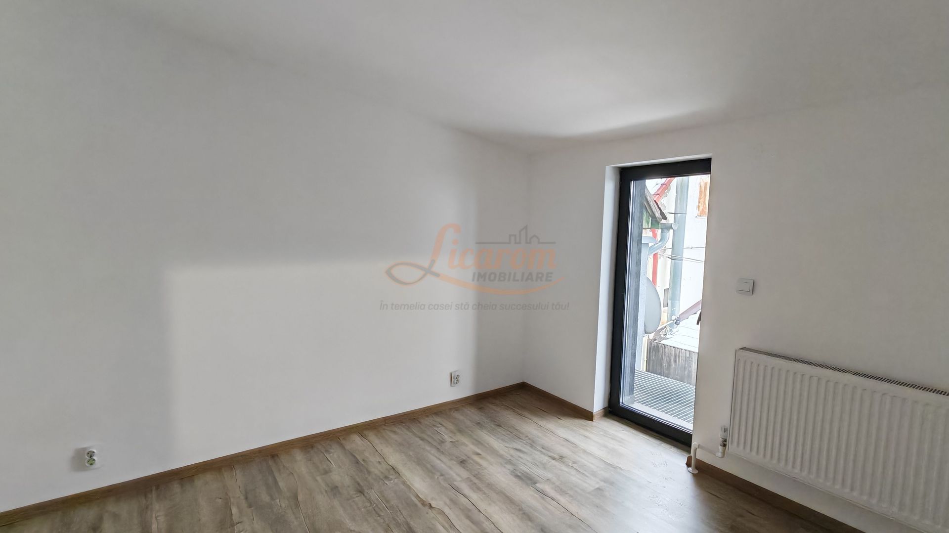Apartament tip Casa 4 camere strada Carpatilor,totul nou. - imaginea 16