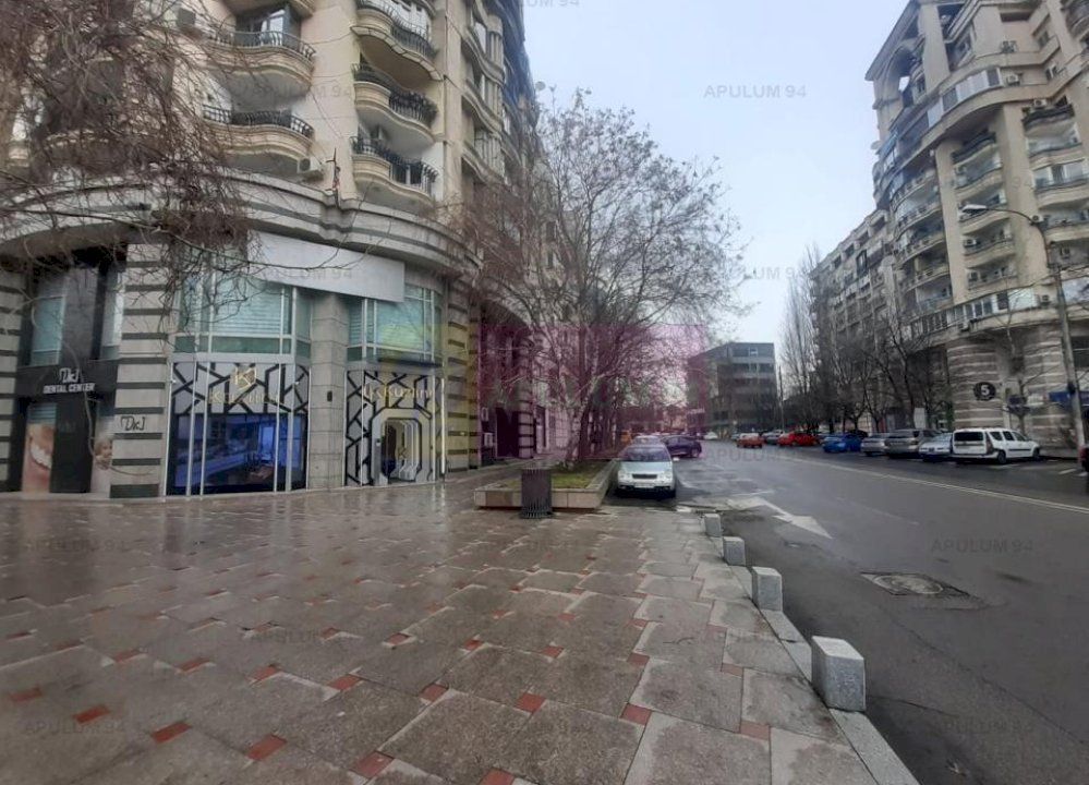 Spațiu zona Bulevardul Unirii - Zepter