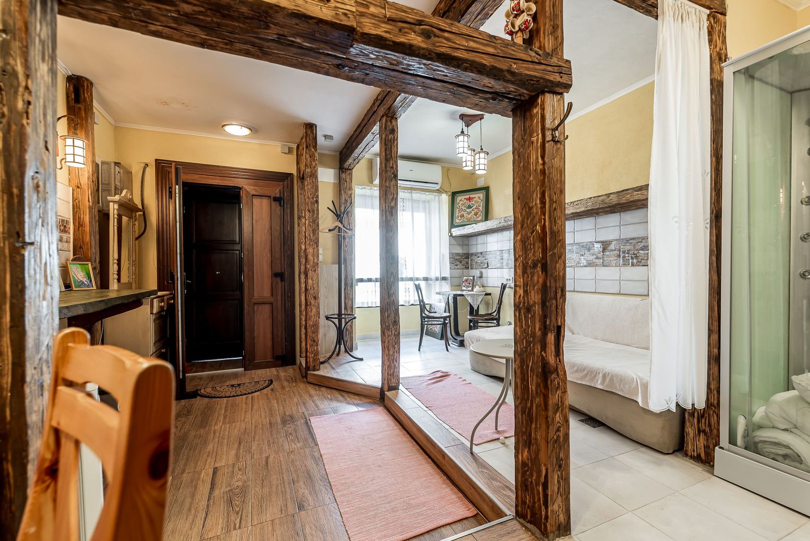 Imagine 7 - Spatiu comercial cu intrare din strada, fatada in curs de renovare