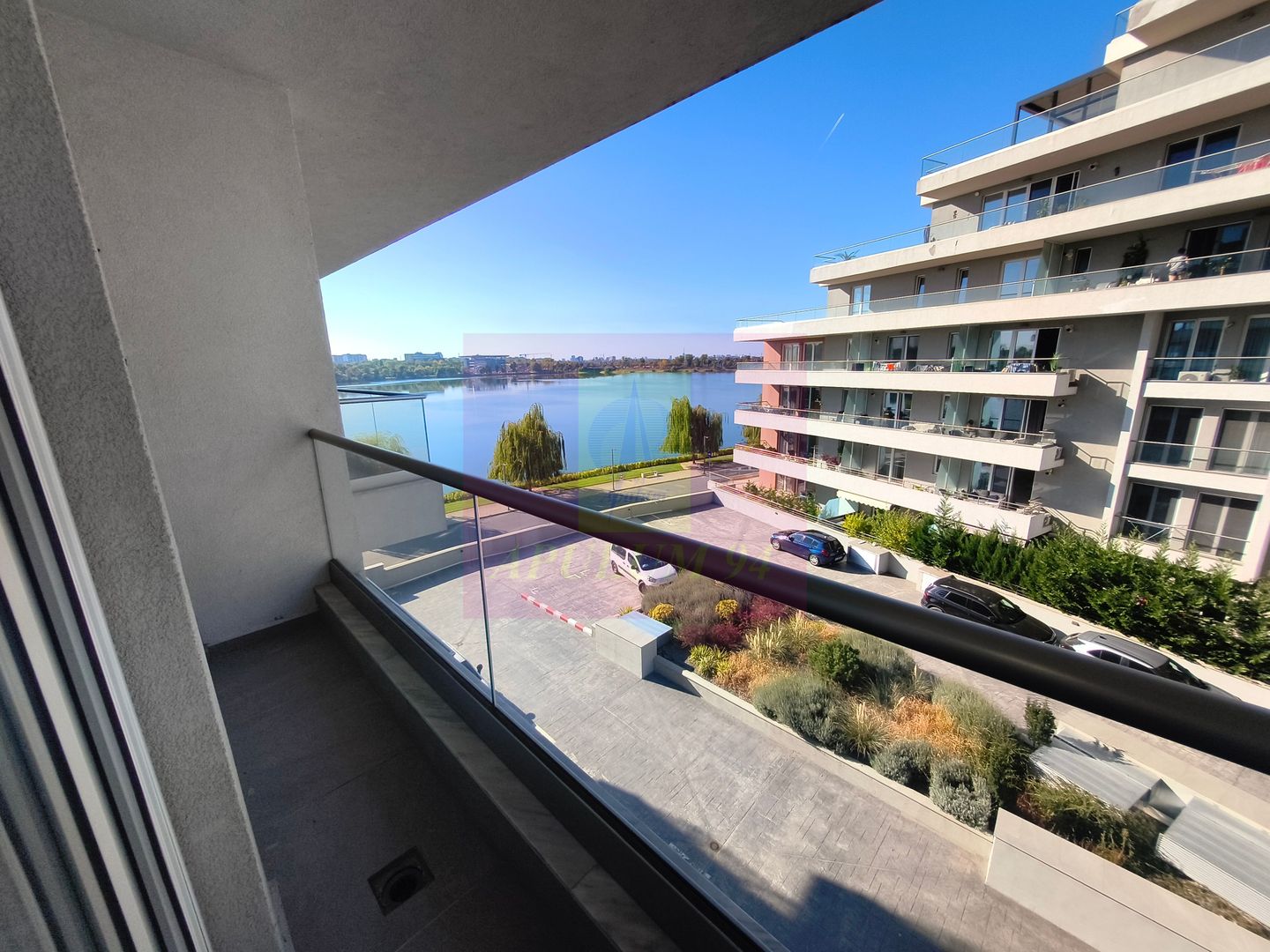 Apartament 3 Camere Lebăda Lake Residence - imaginea 13