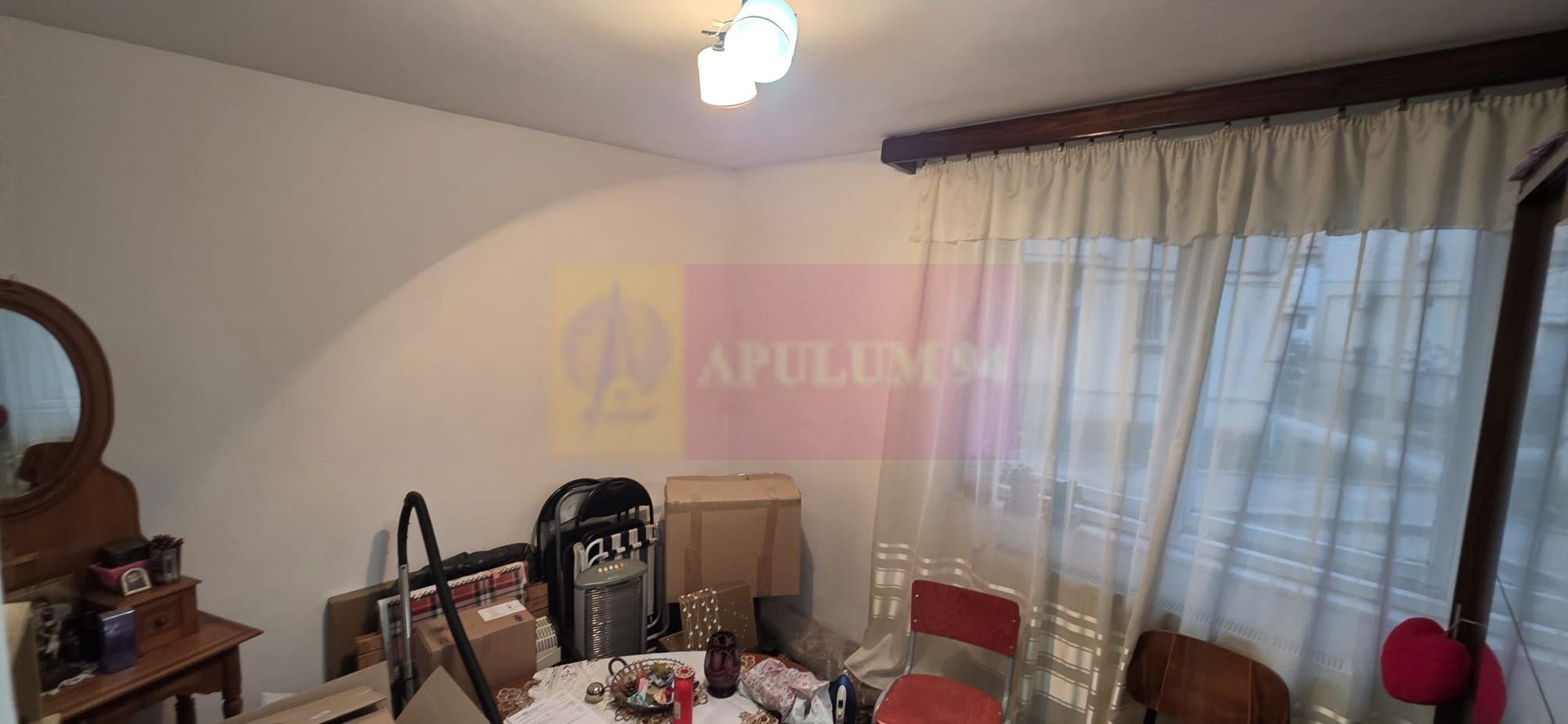 Apartament cu 3 camere de vanzare in Campina