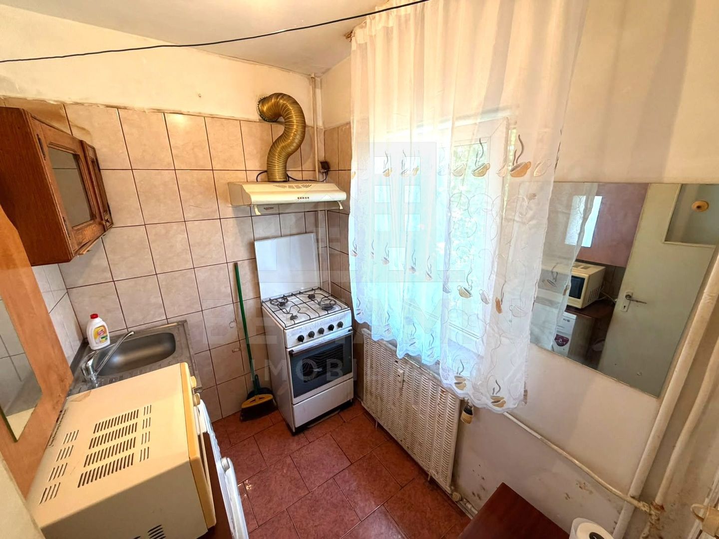 Garsoniera etaj 3 bloc din 1983 - Parculet Rovine - comision zero - imaginea 4