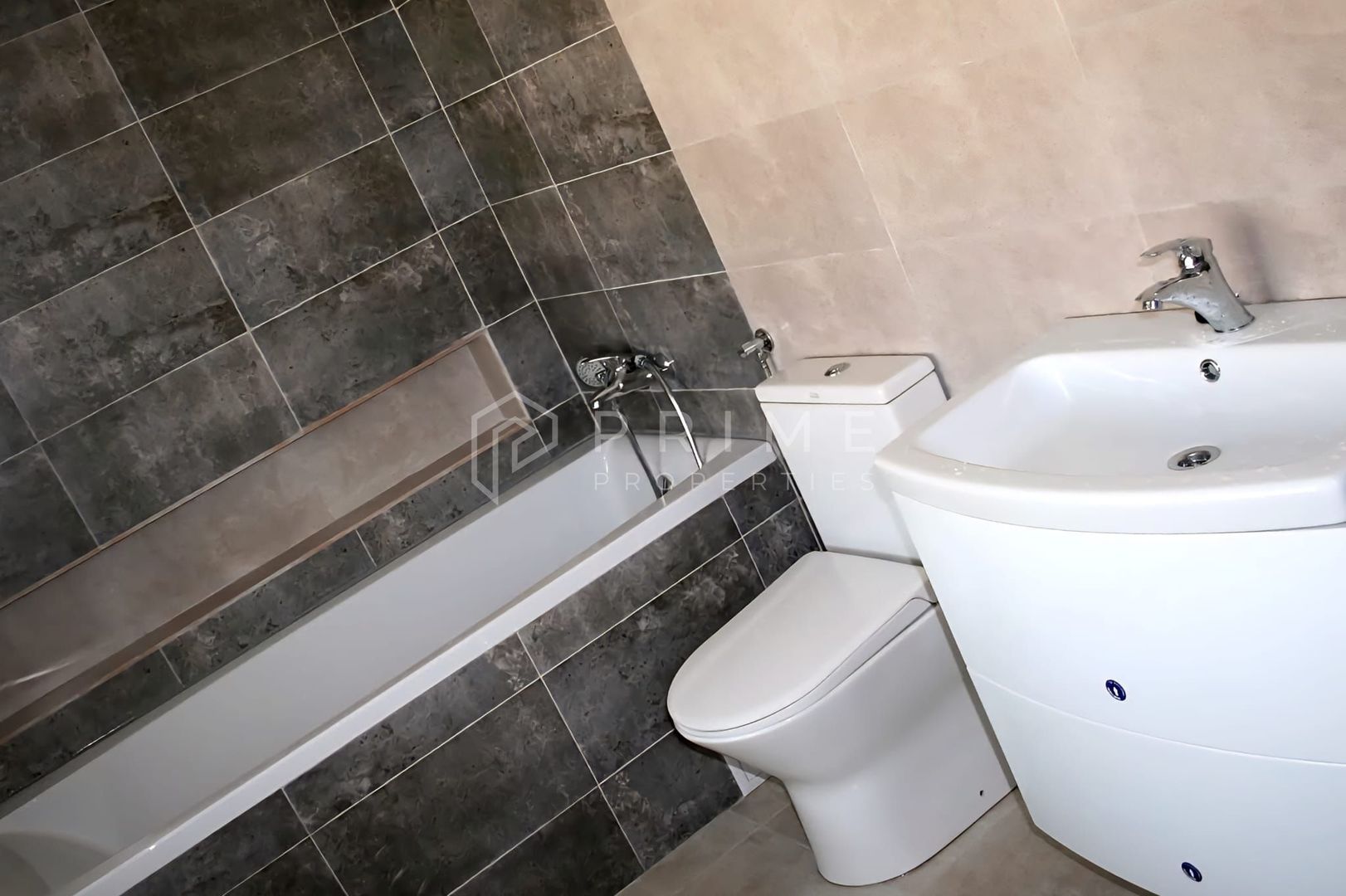 Casă tip duplex complet amenajată si mobilată | șemineu și garaj | - imaginea 8