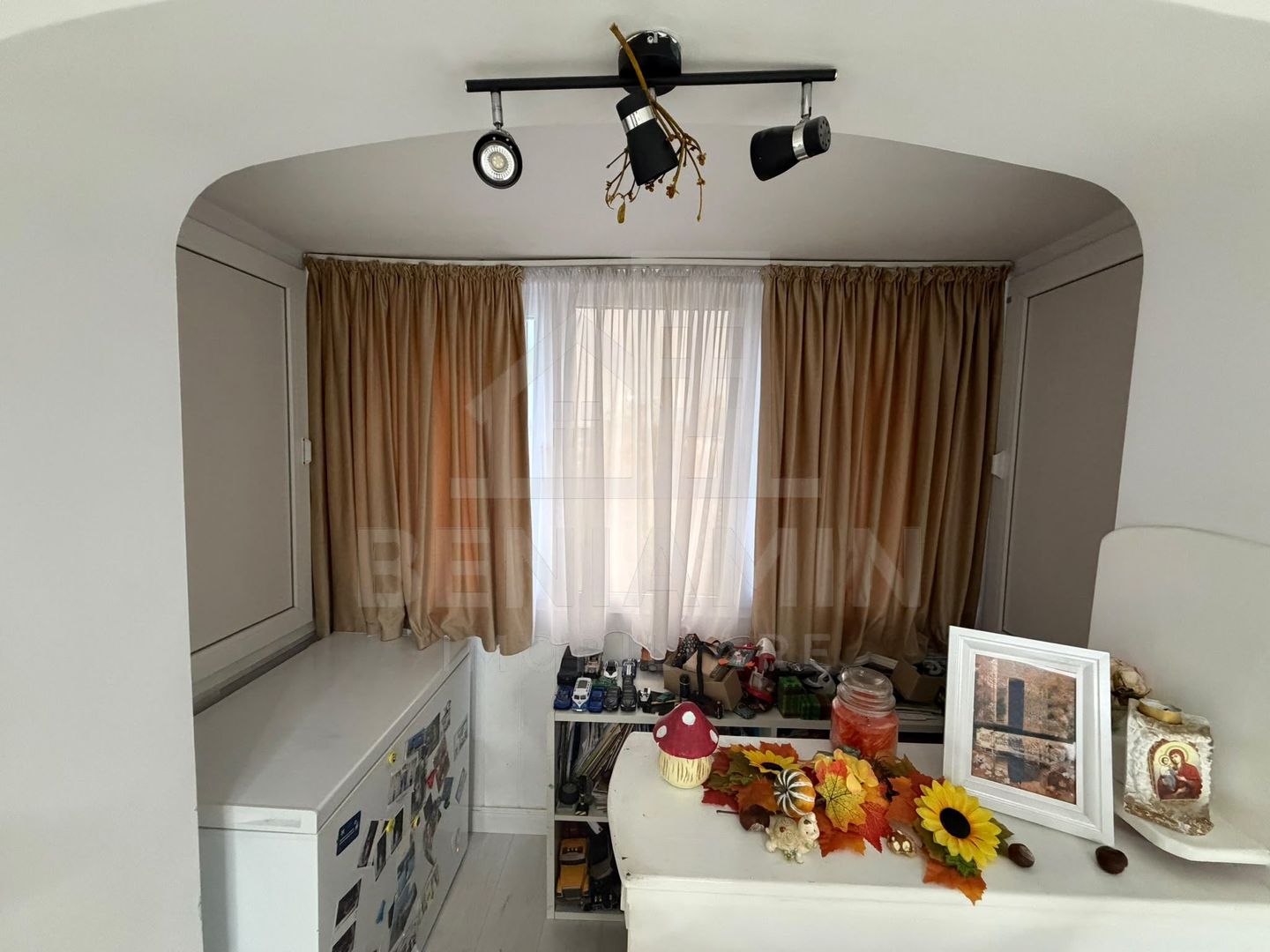 3 camere Valea Rosie Scoala 29 avand 45MP - imaginea 3