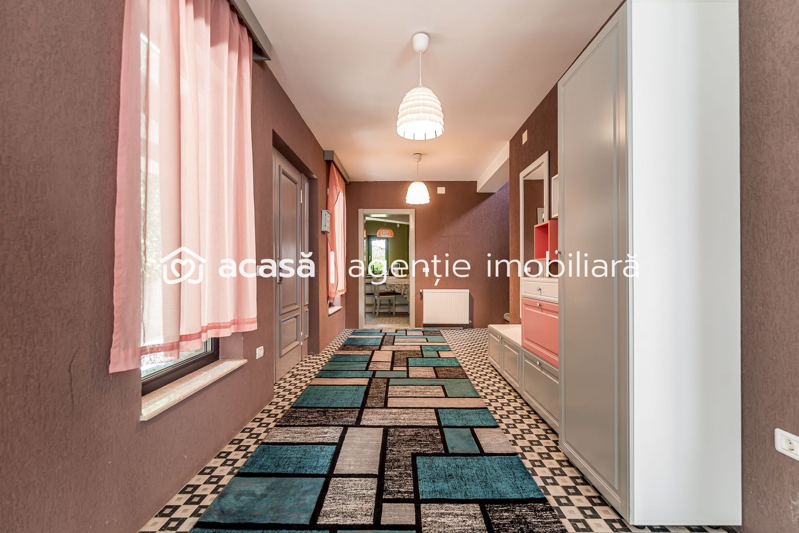 Imagine 6 - Vilă P+1 | Zona Subcetate | bazin, sală, pista biciclete în vecinătate