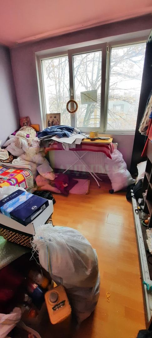 Vanzare apartament de 3 camere Dr Taberei-Valea Oltului