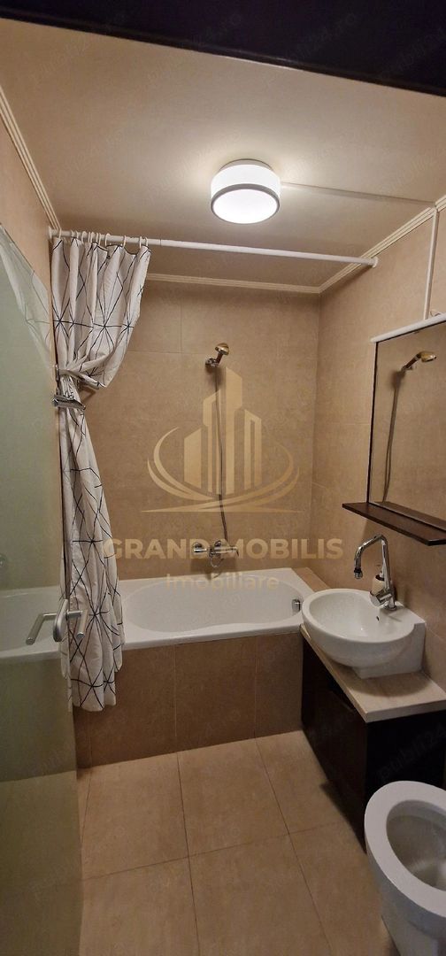 Apartament 3 camere Medicina - imaginea 5