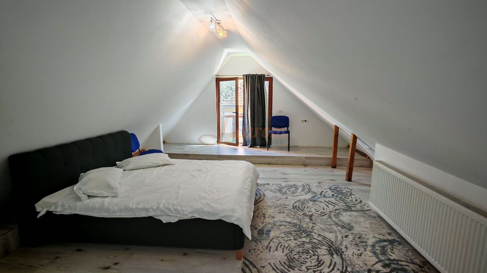 Vila 10 camere,pretabil compartimentare in 2 unitati separate,ASTRA. - imaginea 16