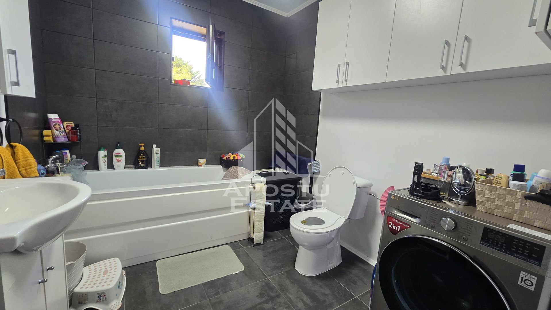 Casa individuala de vanzare cu 4 camere, 2 bai, terasa si foisor, Sag - imaginea 12