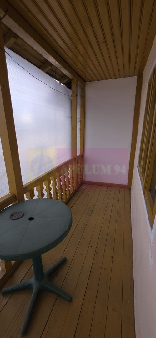Casa de vanzare cu 3 camere in Poiana Campina