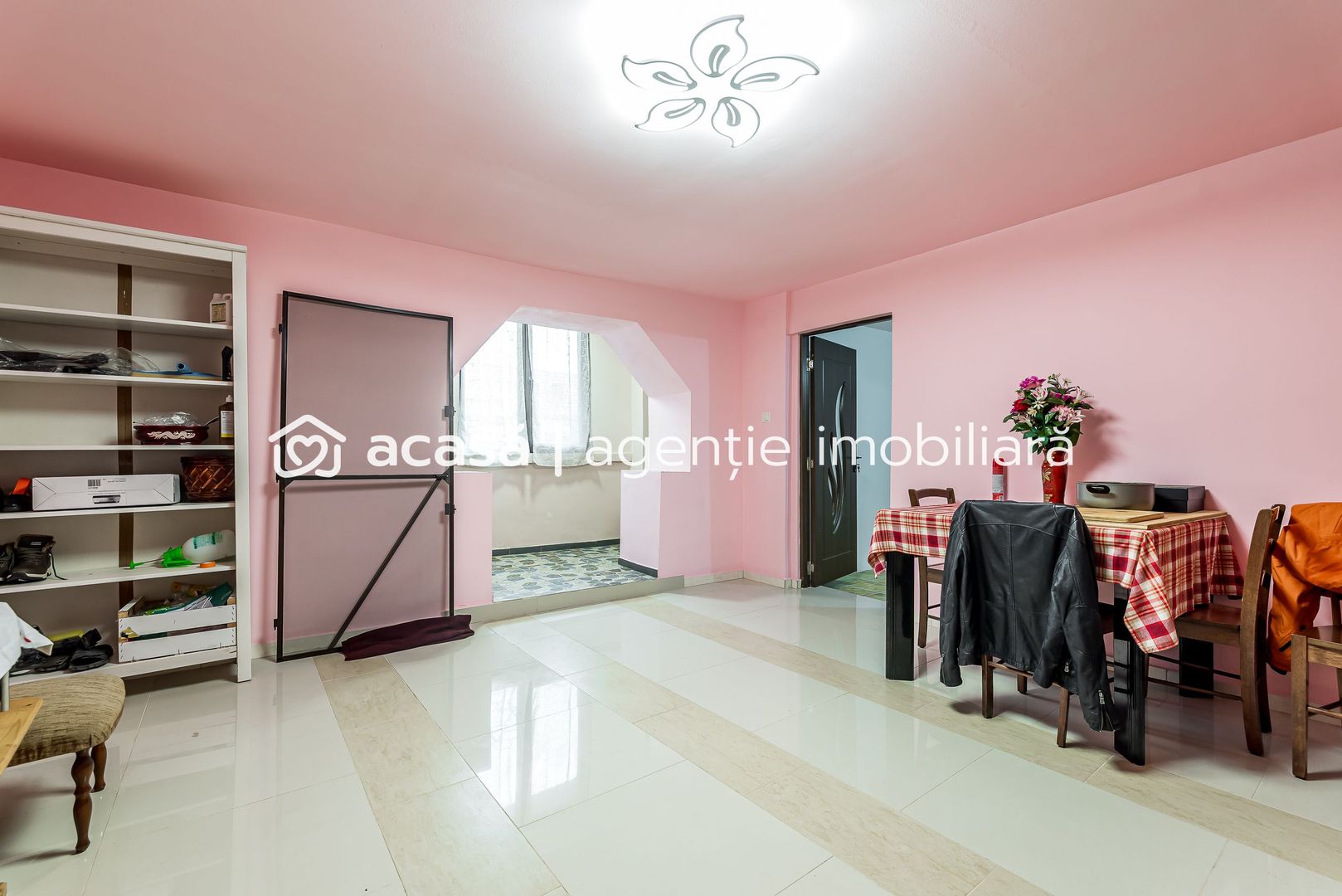 Imagine 7 - Casă în Vinga – restaurată Integral 2025 | 3 camere | utilități