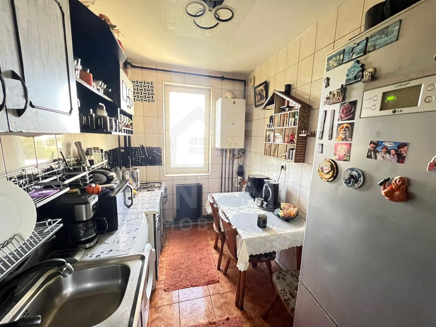 Apartament-2-camere-Mobilat-Centrala-Parcare-Bloc-Izolat-Astra - imaginea 6