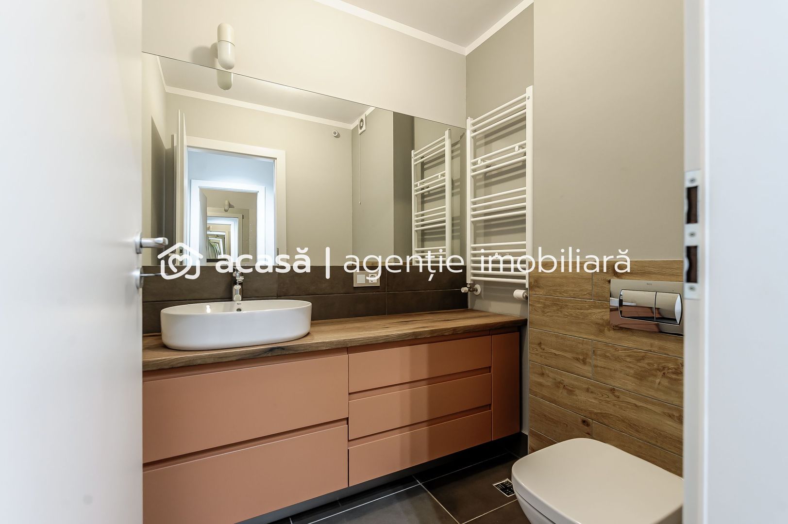 Imagine 9 - PROPRIETATE VANDUTA Apartament ARED spectaculos cu gradina si garaj