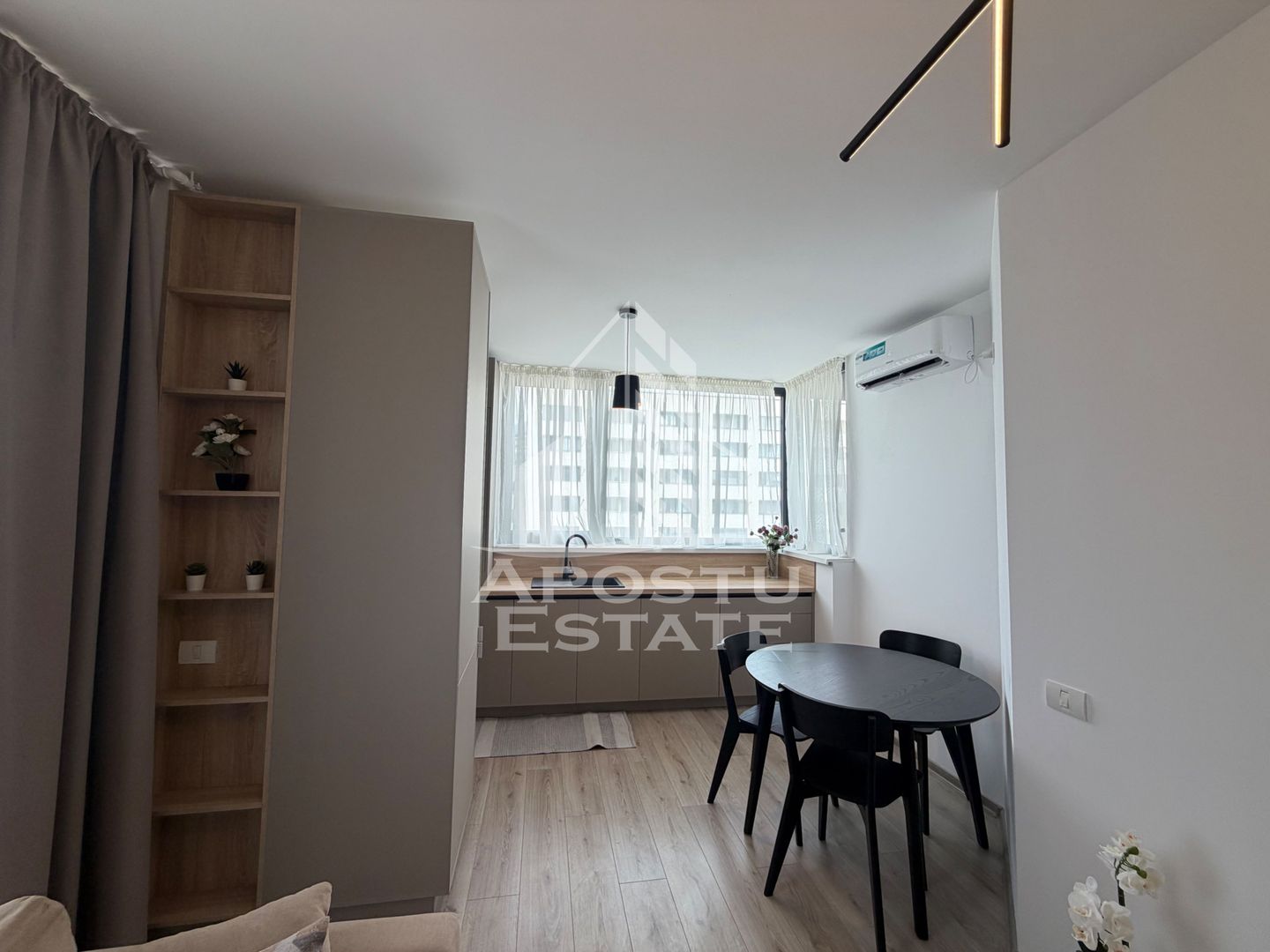 Apartament cu 2 camere de vanzare , X-City Towers , Timisoara - imaginea 11