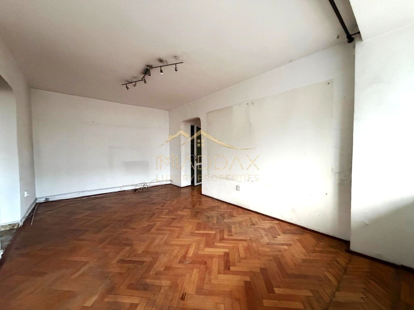 Apartament 2 camere de renovat // Dorobanti // bvd Iancu de Hunedoara - imaginea 3