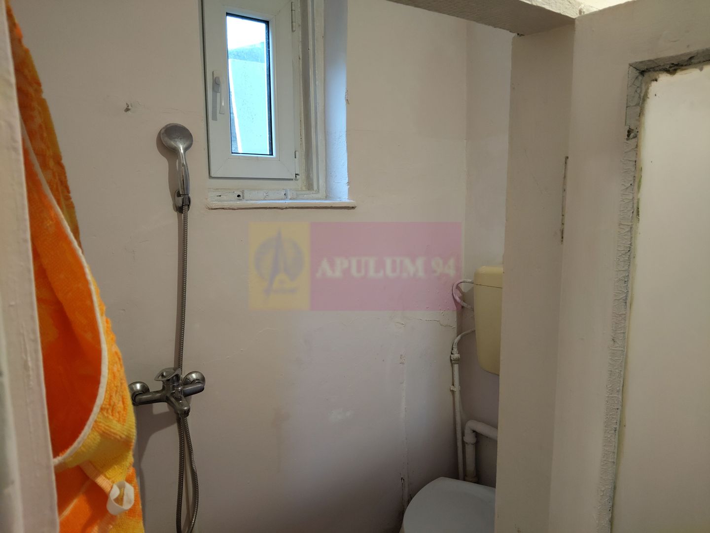 Casa în Ultracentralul Bucureștiului la preț mic (casă mică)