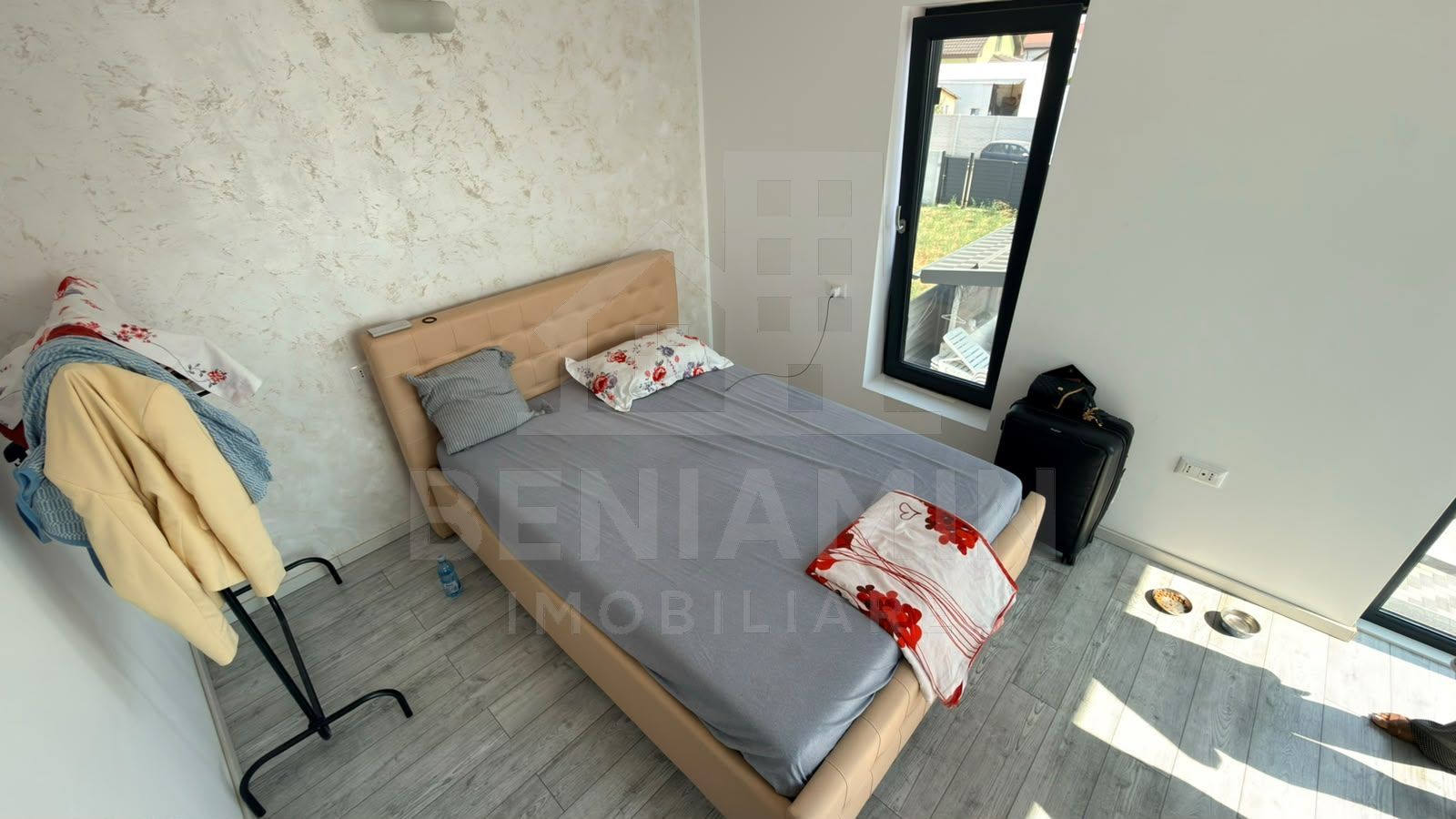 Vila-cu-piscina-teren-523mp-Albesti - imaginea 12