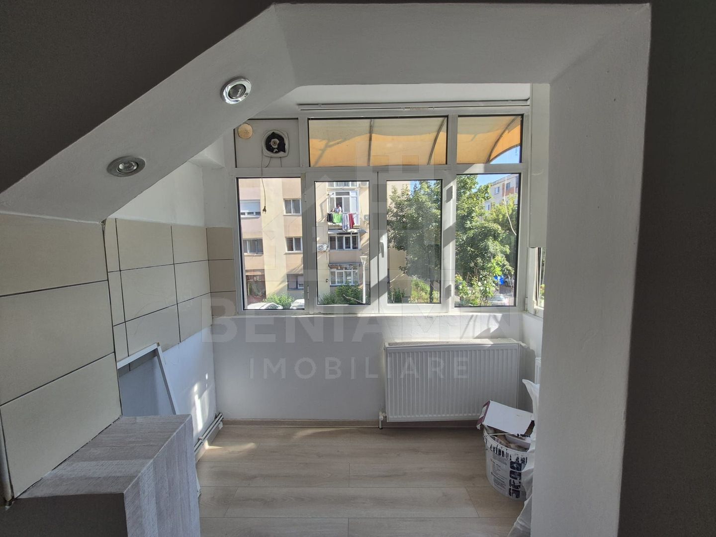 2 Camere decomandat etaj 1 49mp 1 Mai Centrala AC - imaginea 4