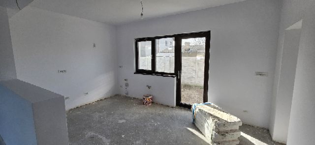 Cernica Balaceanca casa cuplata 4 camere de vanzare - imaginea 9