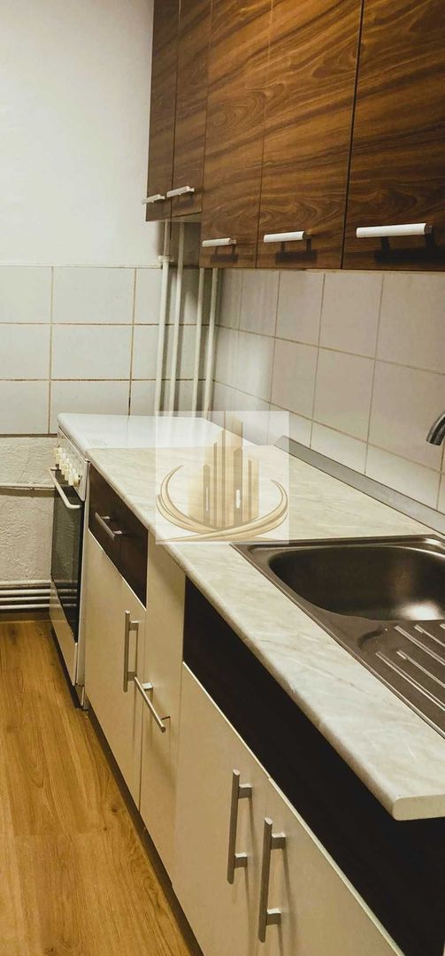 Apartament cu 2 camere decomandat etaj 2 Lipovei - imaginea 3