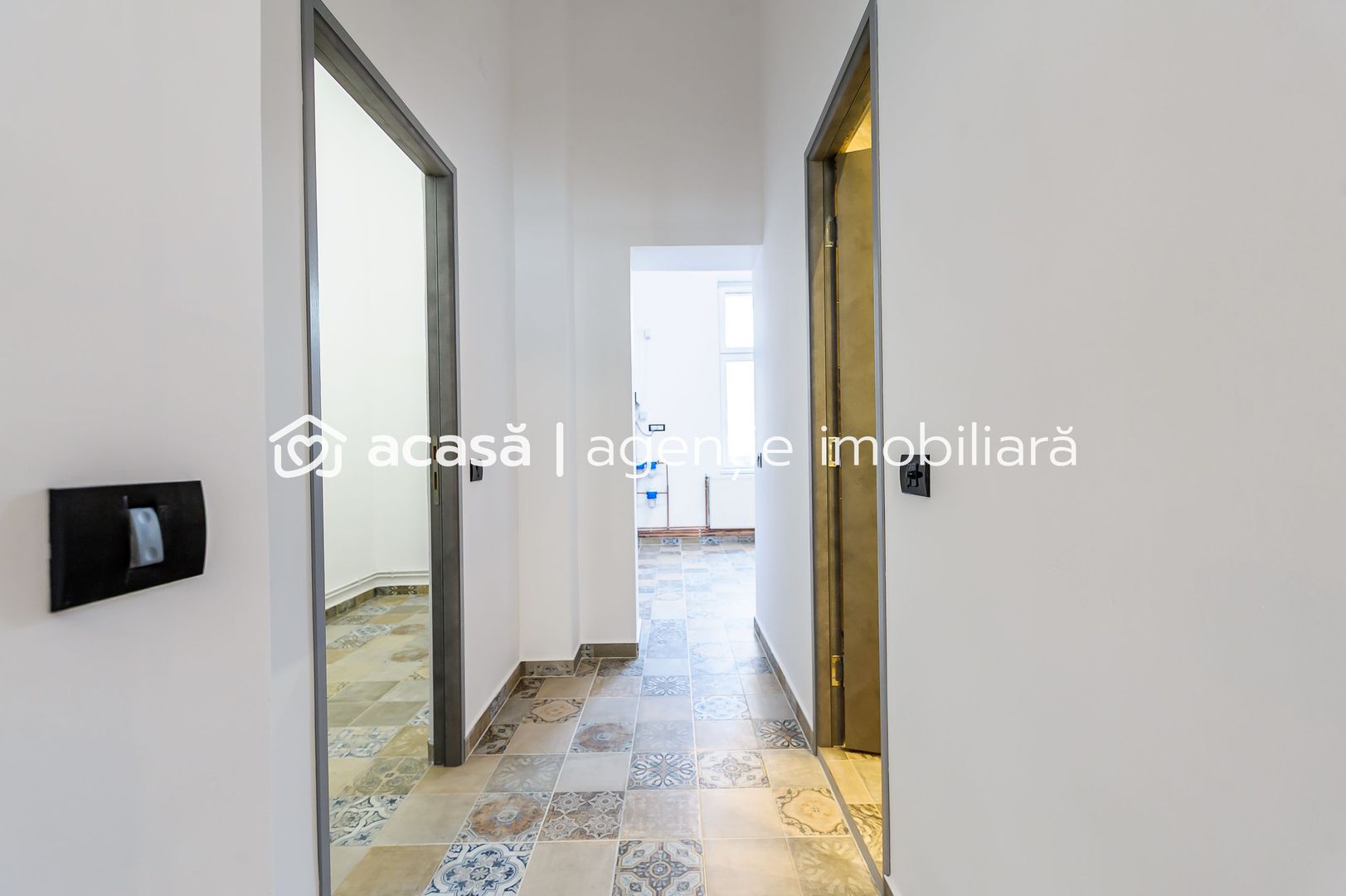 Imagine 9 - Apartament ULTRACENTRAL cu 3 camere, la cheie, renovat recent
