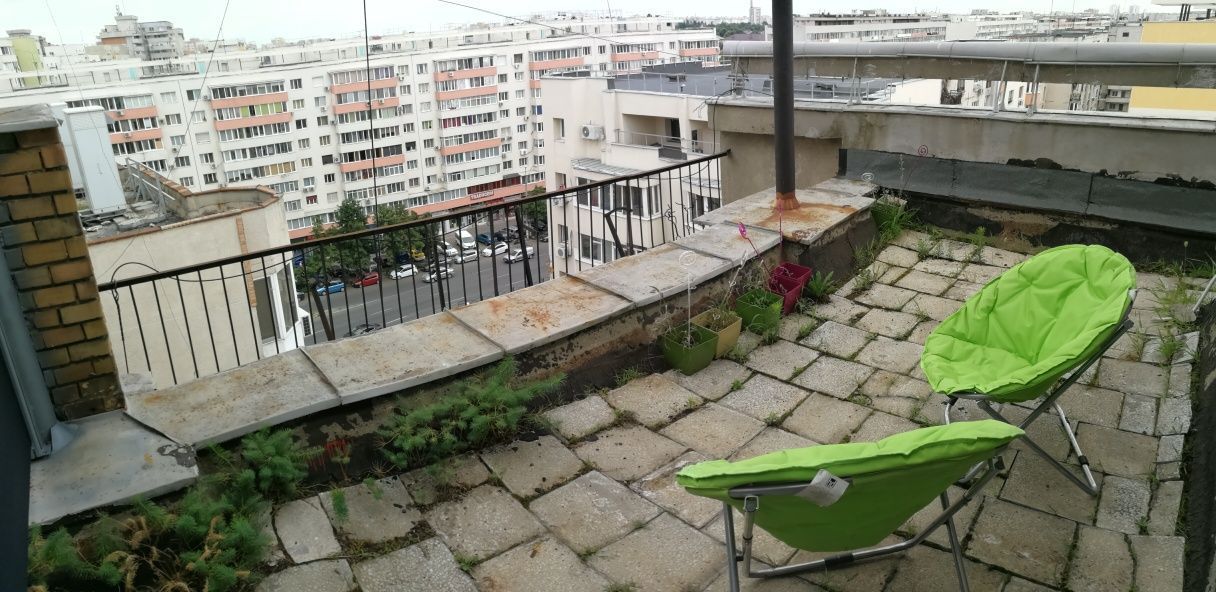 Garsoniera Piata Iancului Metrou Terasa 2 Holuri
