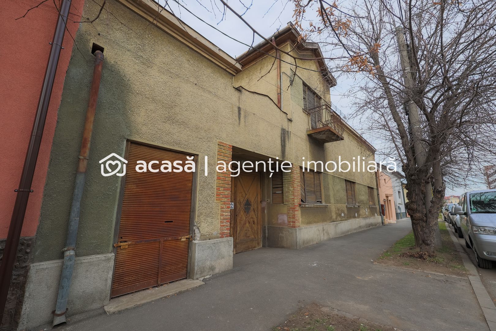 Imagine 2 - VILĂ INTERBELICĂ CU TEREN GENEROS ȘI SPAȚIU COMERCIAL . VÂRFUL CU DOR