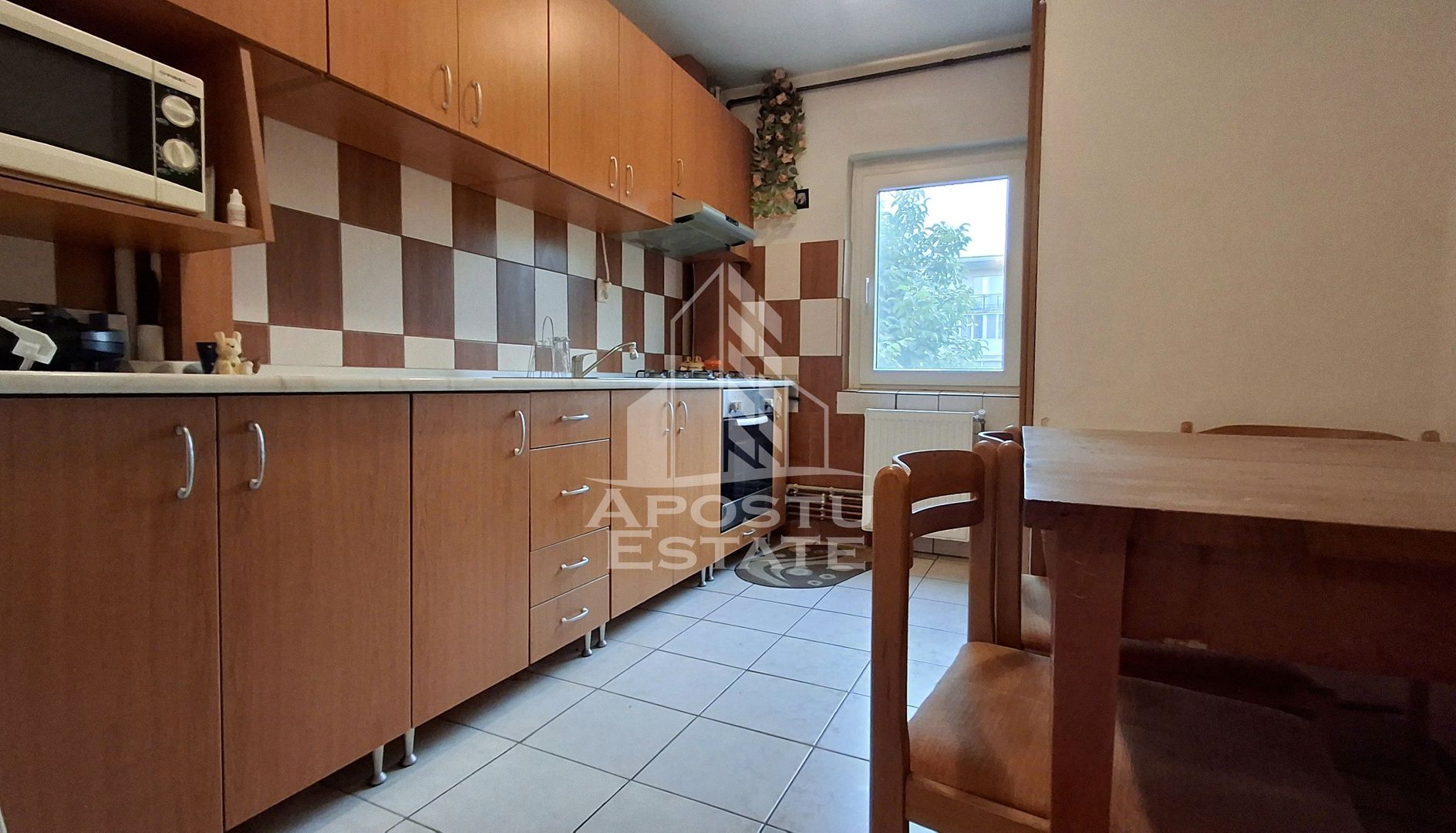 Apartament cu 2 camere in Micalaca - imaginea 12