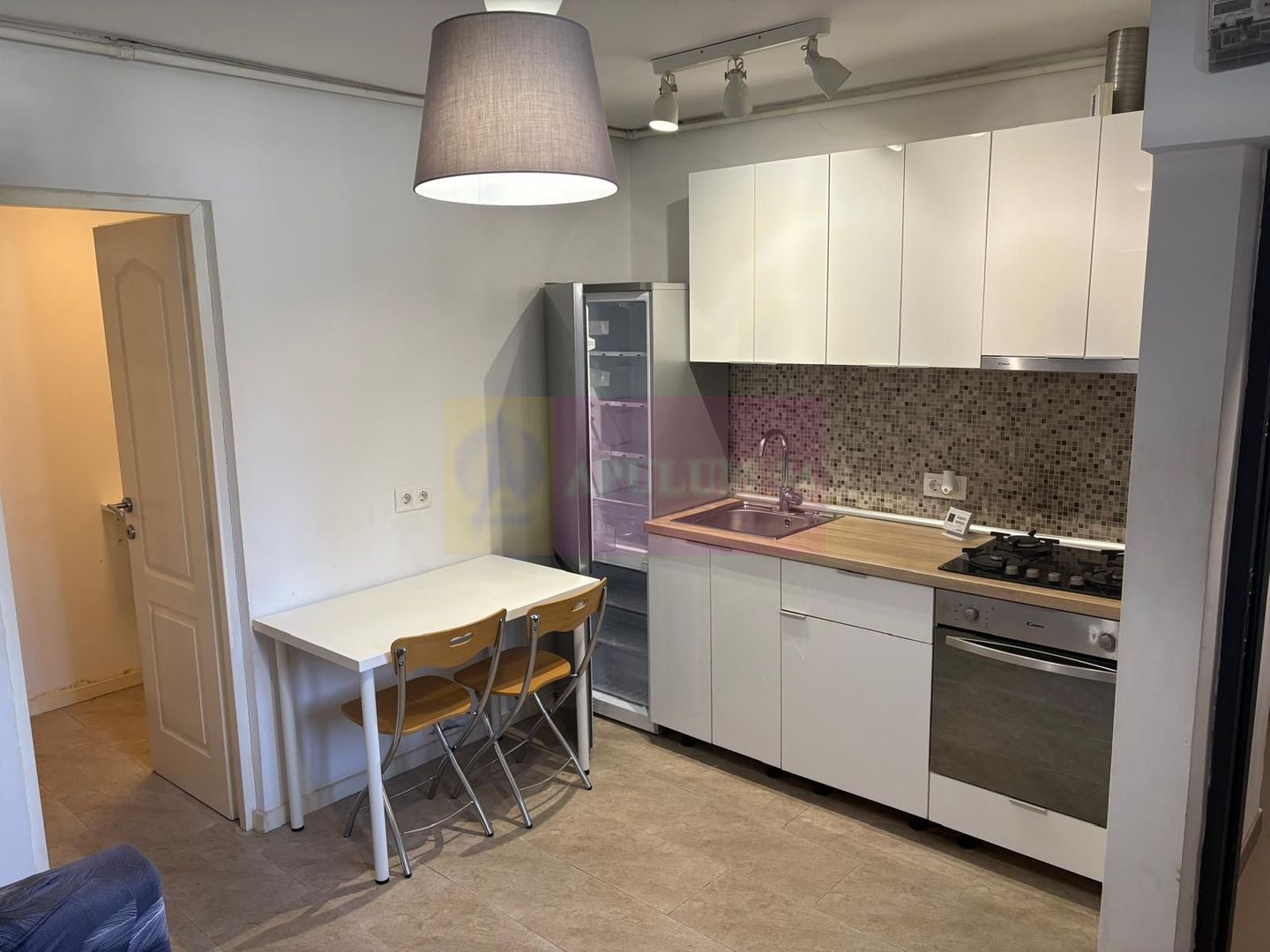 Garsoniera 33mp curte 50mp zona Metrou Tineretului COMISION 0