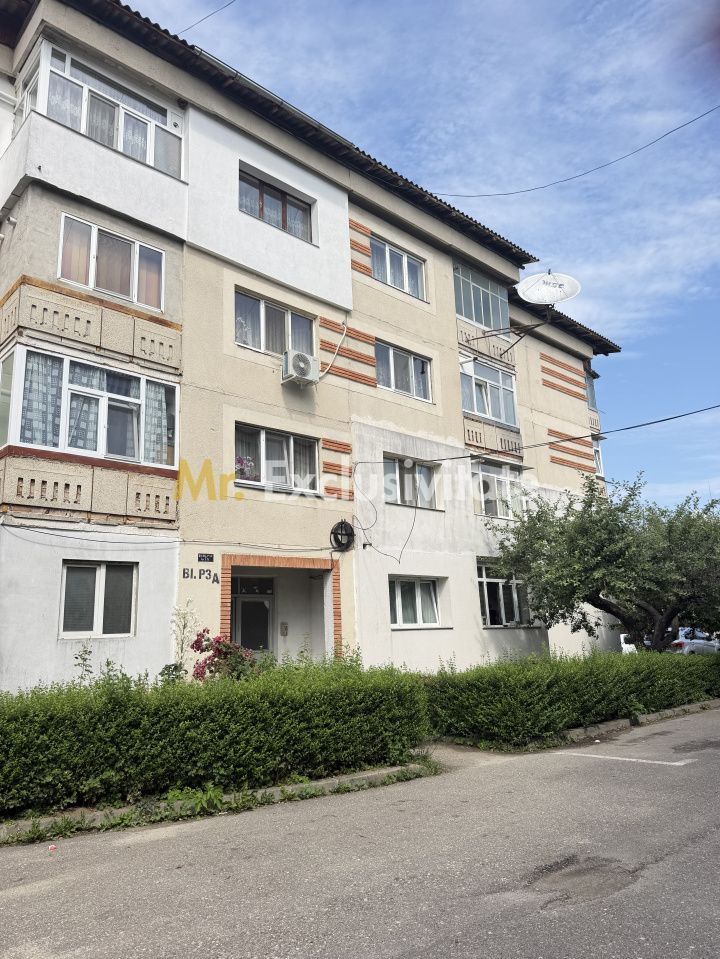 Apartament 3 camere decomandat + mansarda Curtea de Arges - Ivancea - imaginea 14